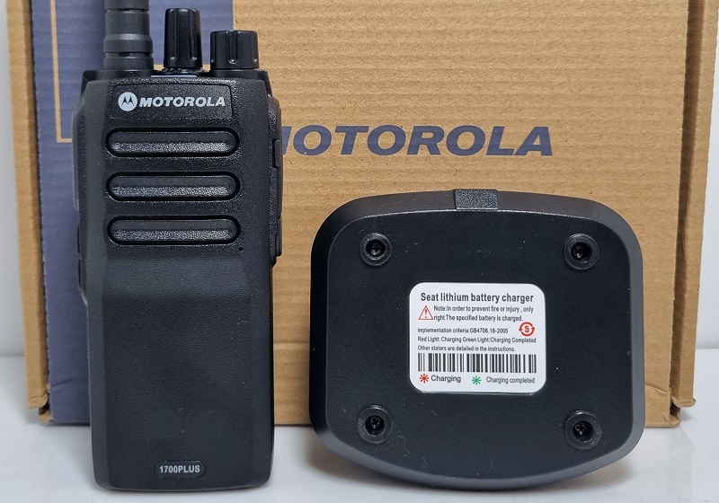 قیمت خرید فروش شارژر بیسیم موتورولا 1700 Plus پلاس 15w